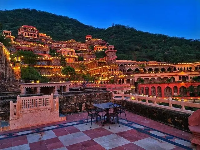 The New Vibe of Wedding Celebrations: Why Your Entertainment Should Be an Experience